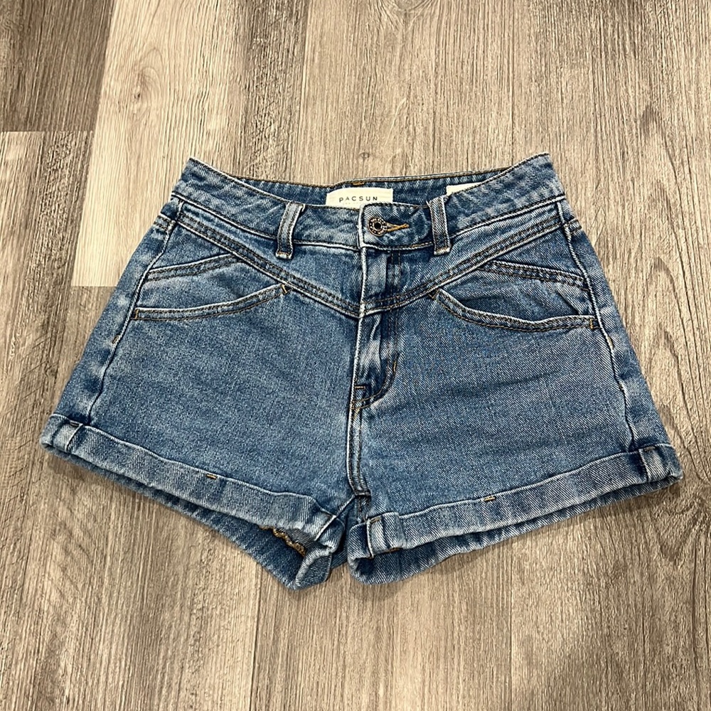 PacSun Denim Mom Shorts, size 23